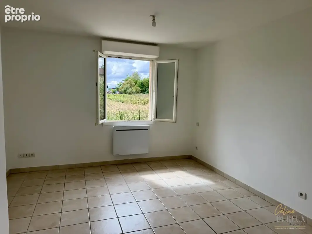 Maison 90 m² à Dommartin  - photo 8