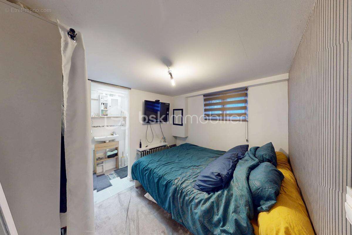 Maison à VIRY-CHATILLON