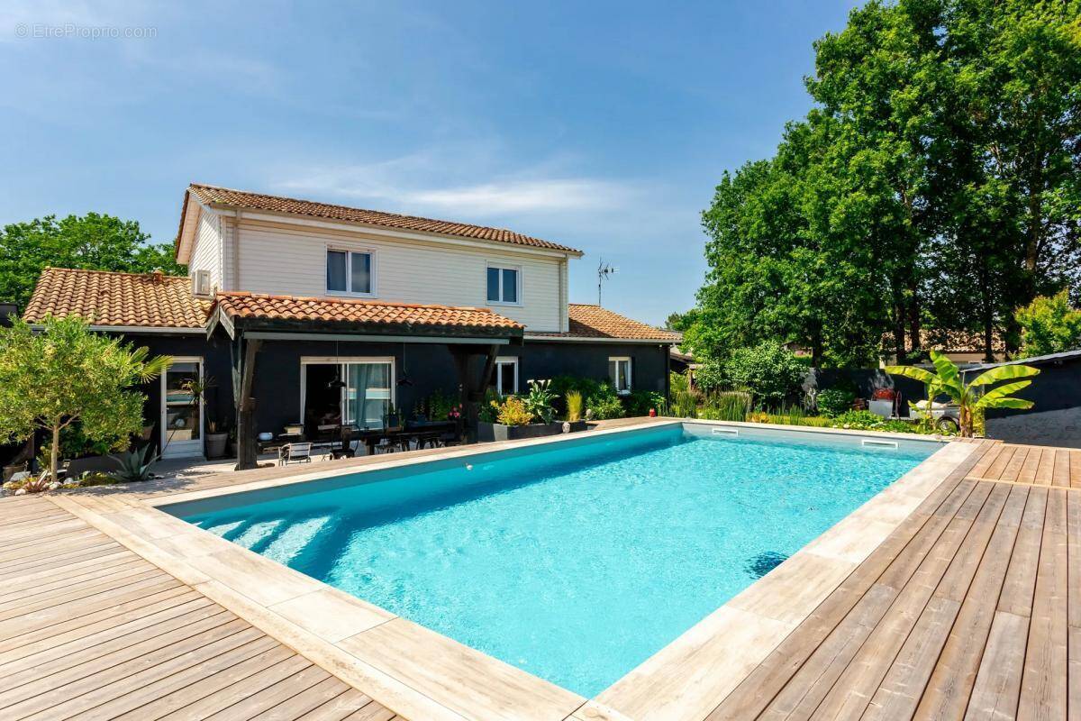 Maison à SAINTE-HELENE