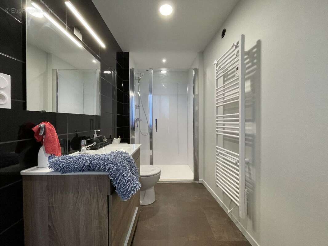 Appartement + local - photo 9