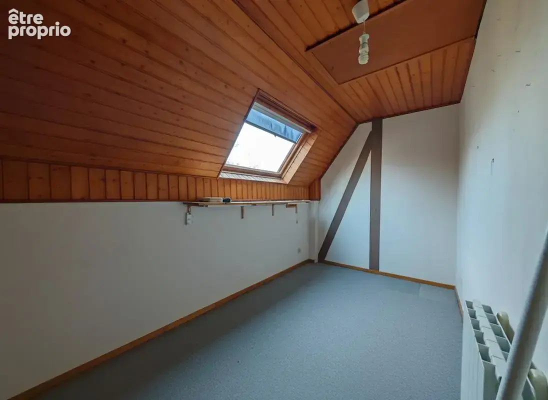 Maison familiale 165 m² - 8 pièces - 5 Chambres - Grand garage - photo 10