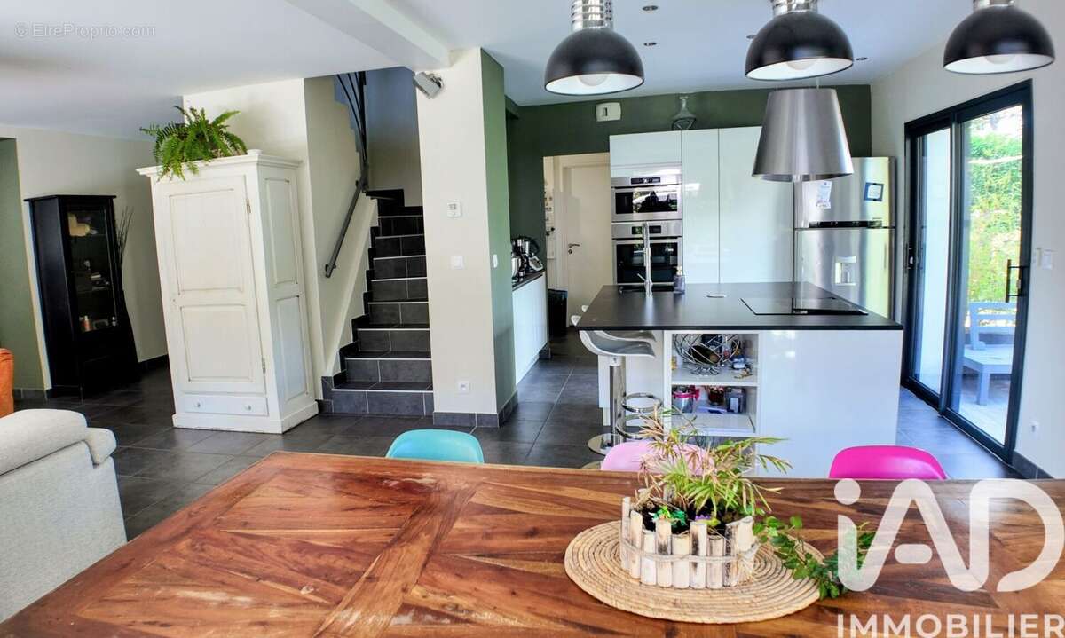Photo 6 - Maison à SAINT-ETIENNE