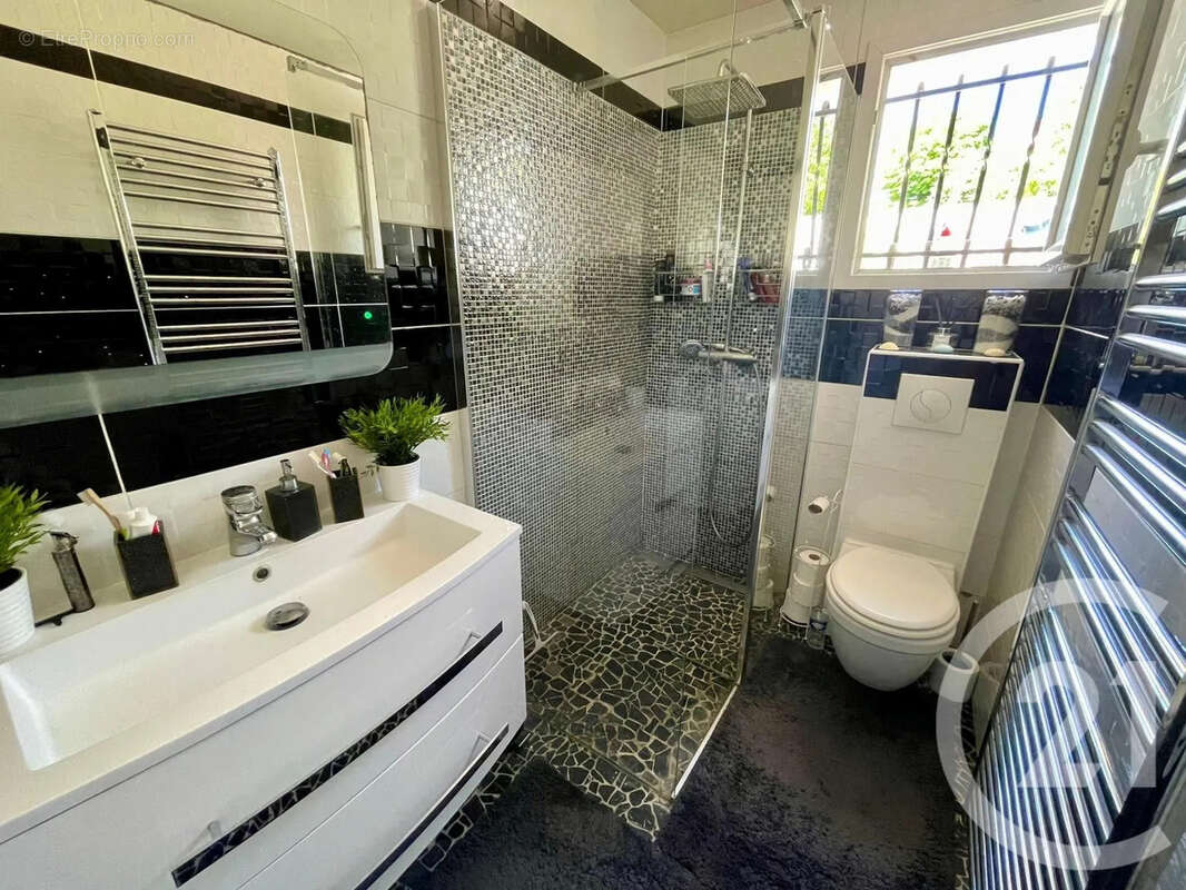 Maison 94 m² à Nantouillet  - photo 8