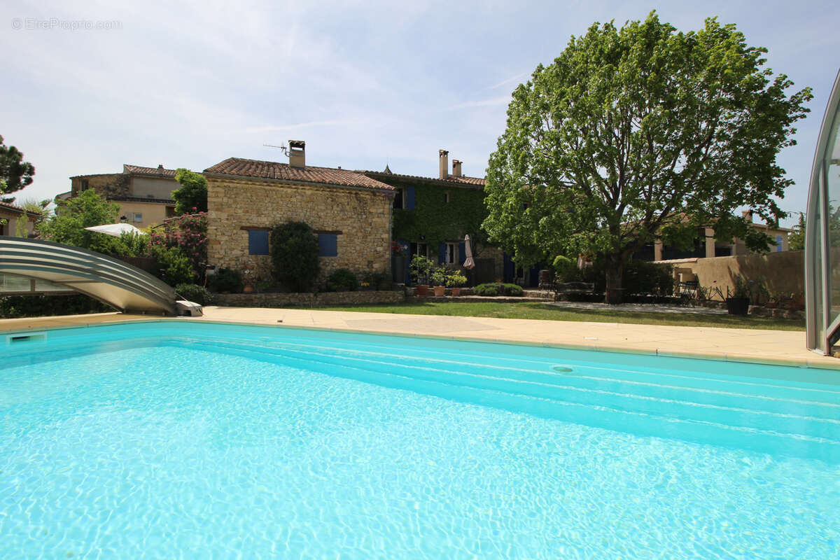 Maison à VAISON-LA-ROMAINE