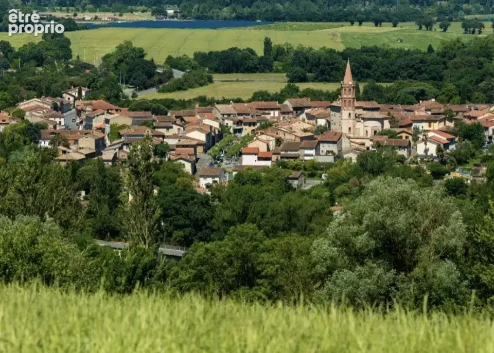 Terrain à NOE