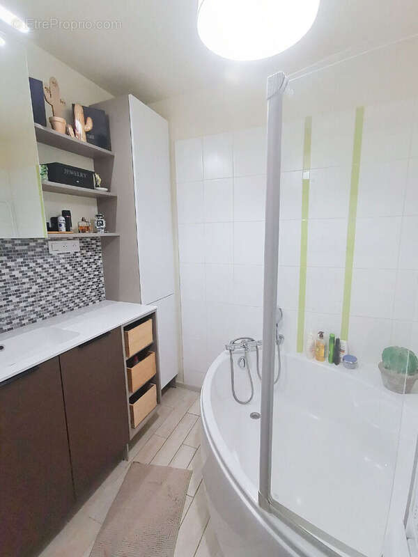 Appartement à NEUVECELLE