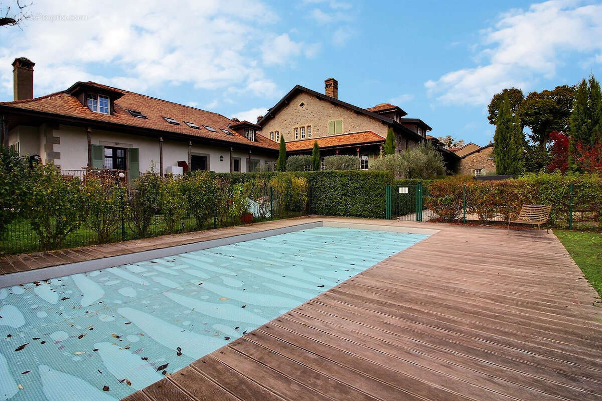 Appartement à CHENS-SUR-LEMAN