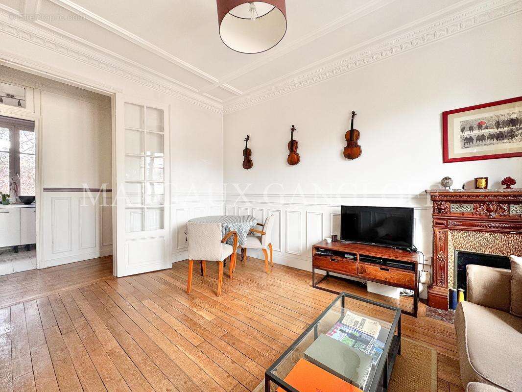 Appartement à ASNIERES-SUR-SEINE