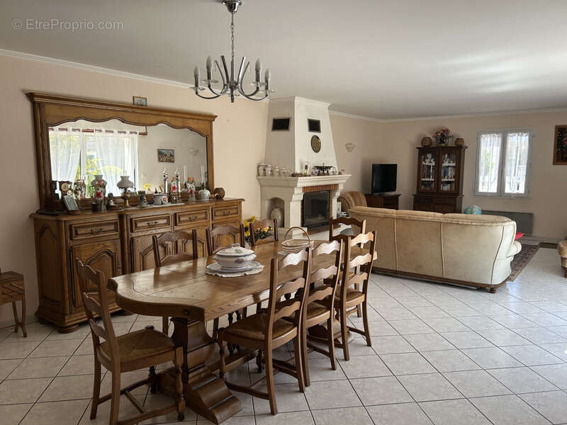 Maison à PAMPROUX