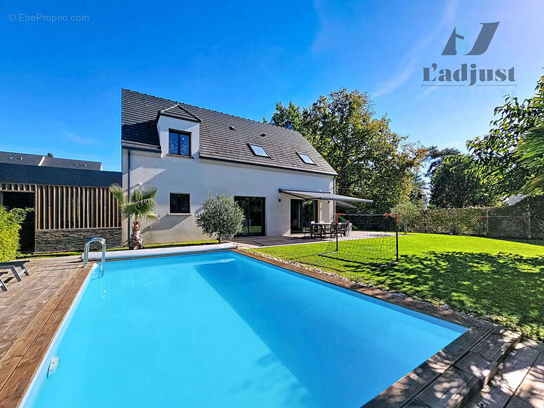 Maison à VULAINES-SUR-SEINE