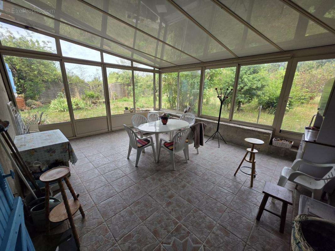Maison à LIGNAC