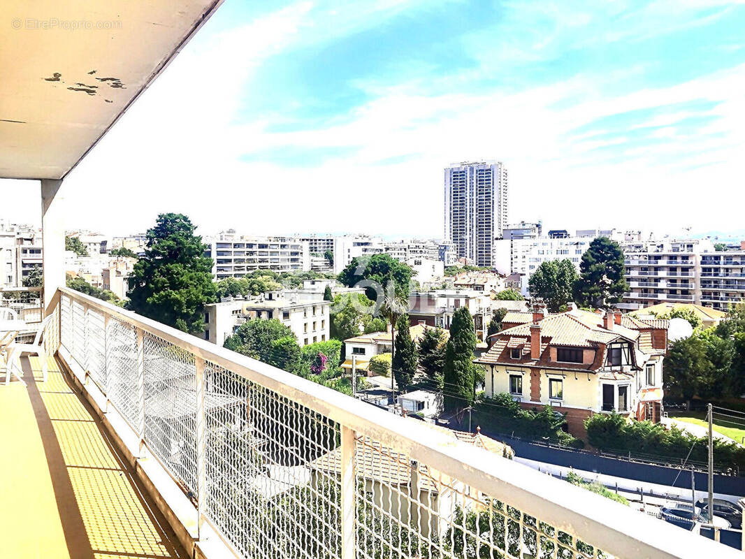 Appartement à MARSEILLE-8E