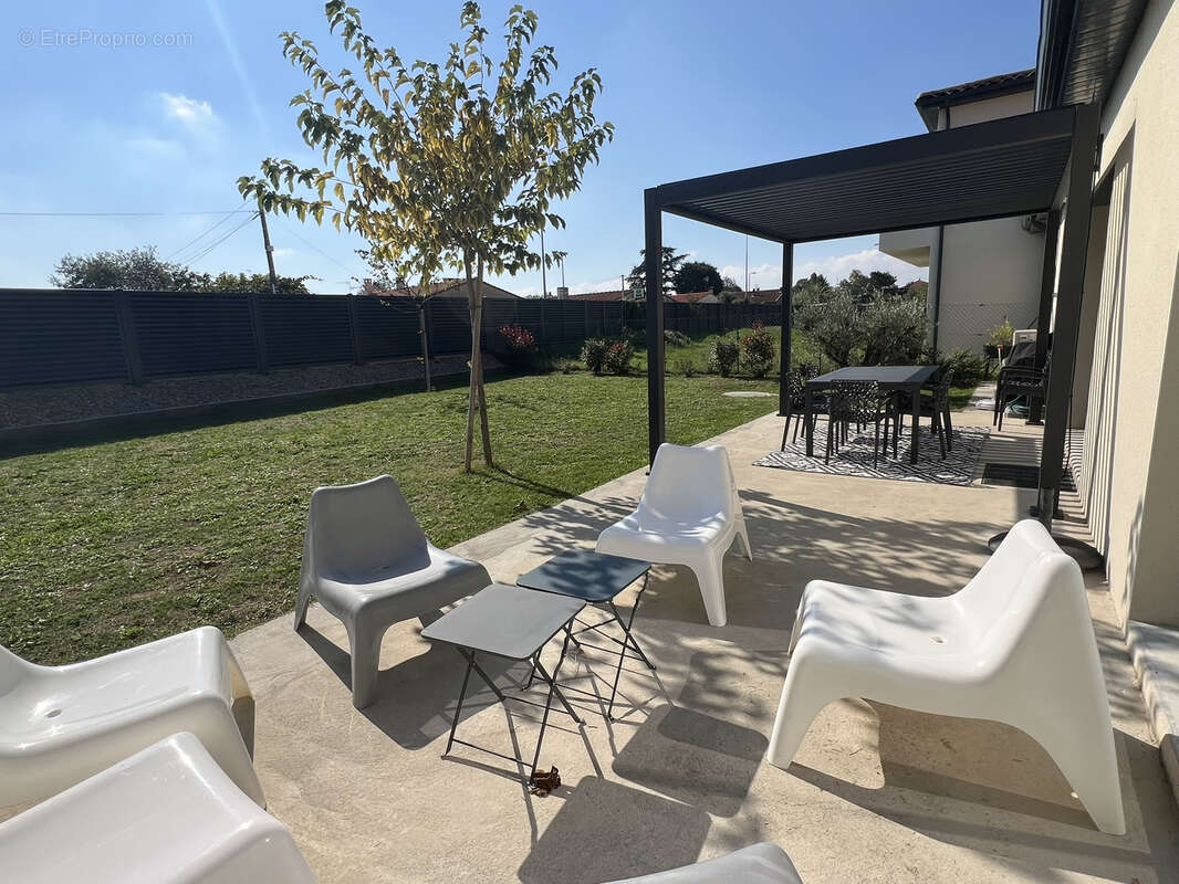 Maison à MOURS-SAINT-EUSEBE