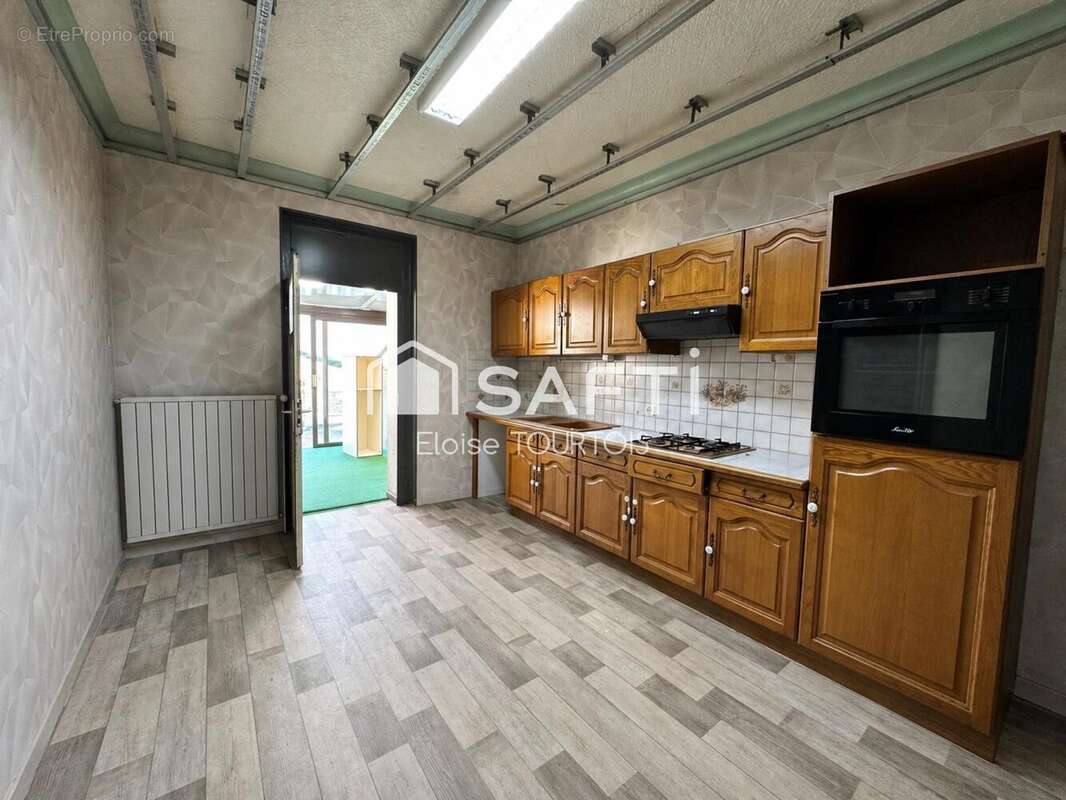 Maison 94 m² à L'hopital  - photo 2