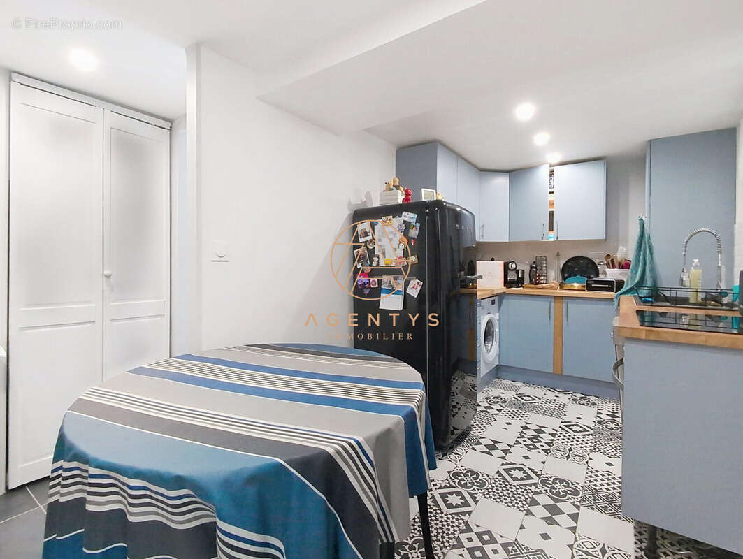 Maison à SAINT-MAUR-DES-FOSSES