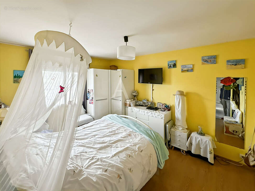 Maison à ETREPAGNY