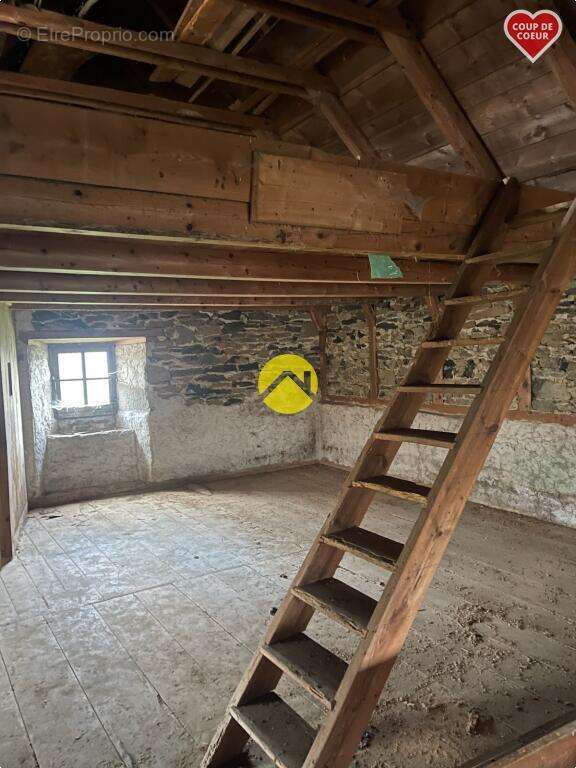 Maison à SAINT-FLOUR