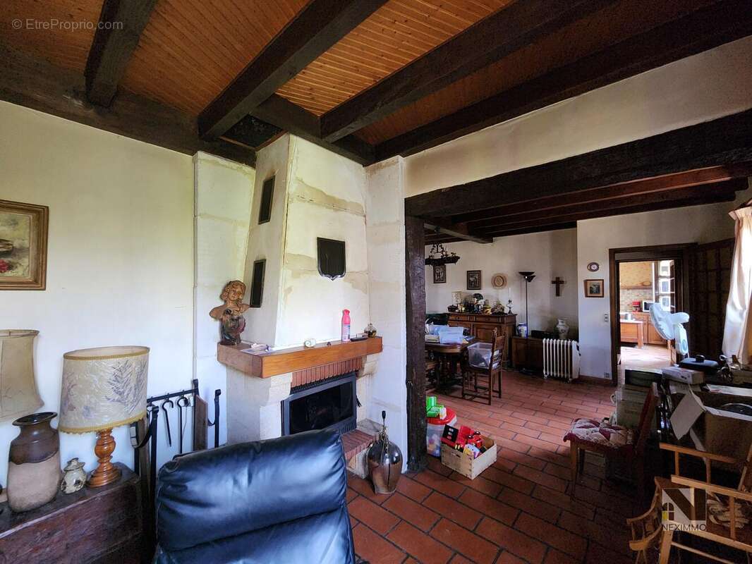 n°6 - Maison à JANAILHAC