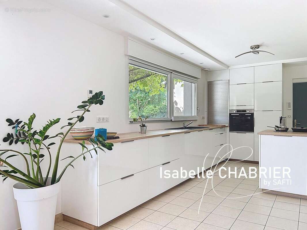 Photo 2 - Maison à ETRICHE