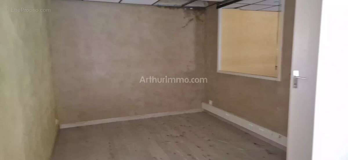 Commerce à DIGNE-LES-BAINS