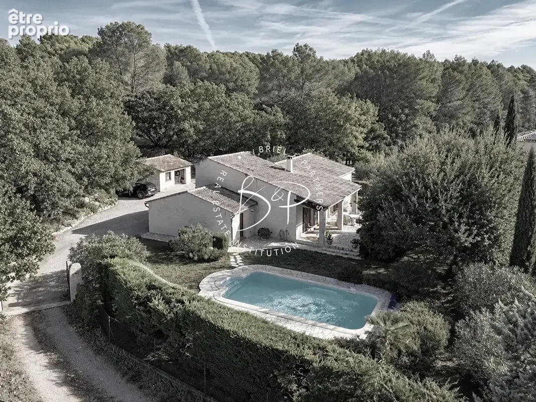 Lorgues, propriété au calme absolu avec piscine et pool house - photo 1