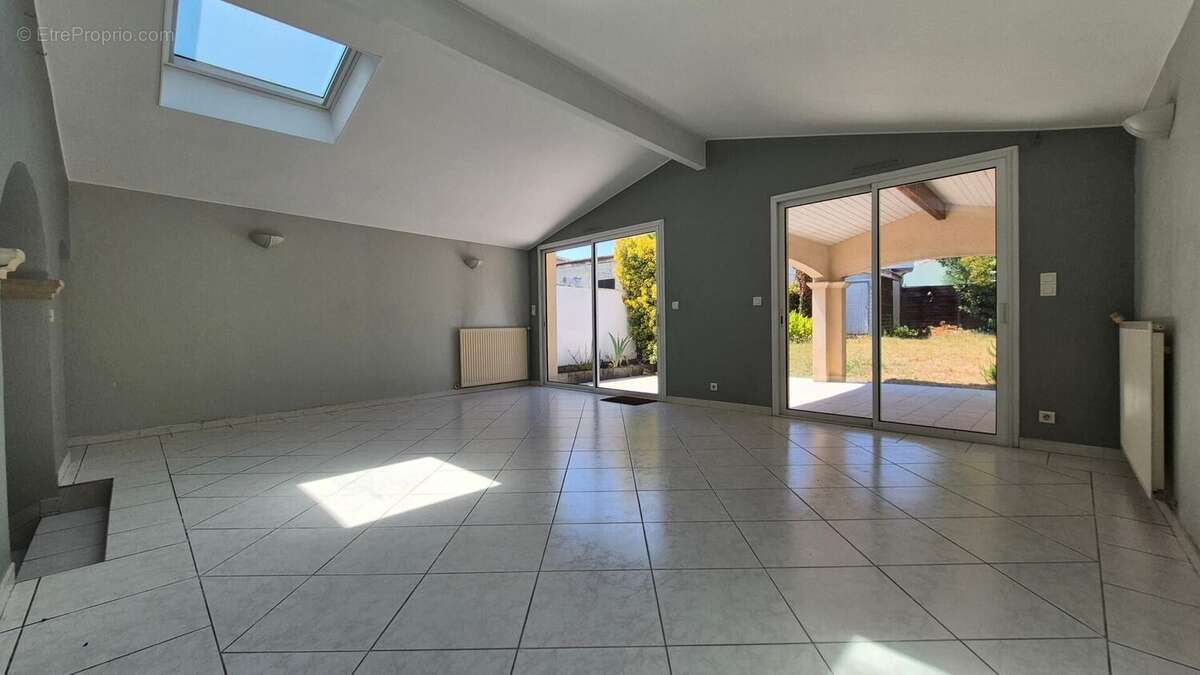 Maison 131 m² à Carbon-Blanc  - photo 5