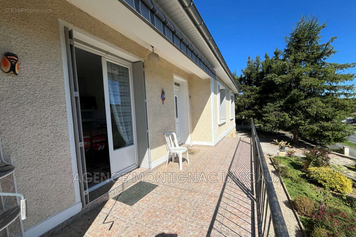 Maison à MONTIGNAC