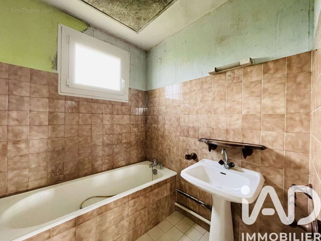 Photo 6 - Maison à CERNUSSON