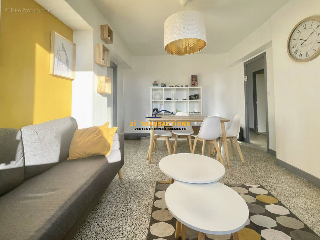 Appartement à SAINT-ETIENNE