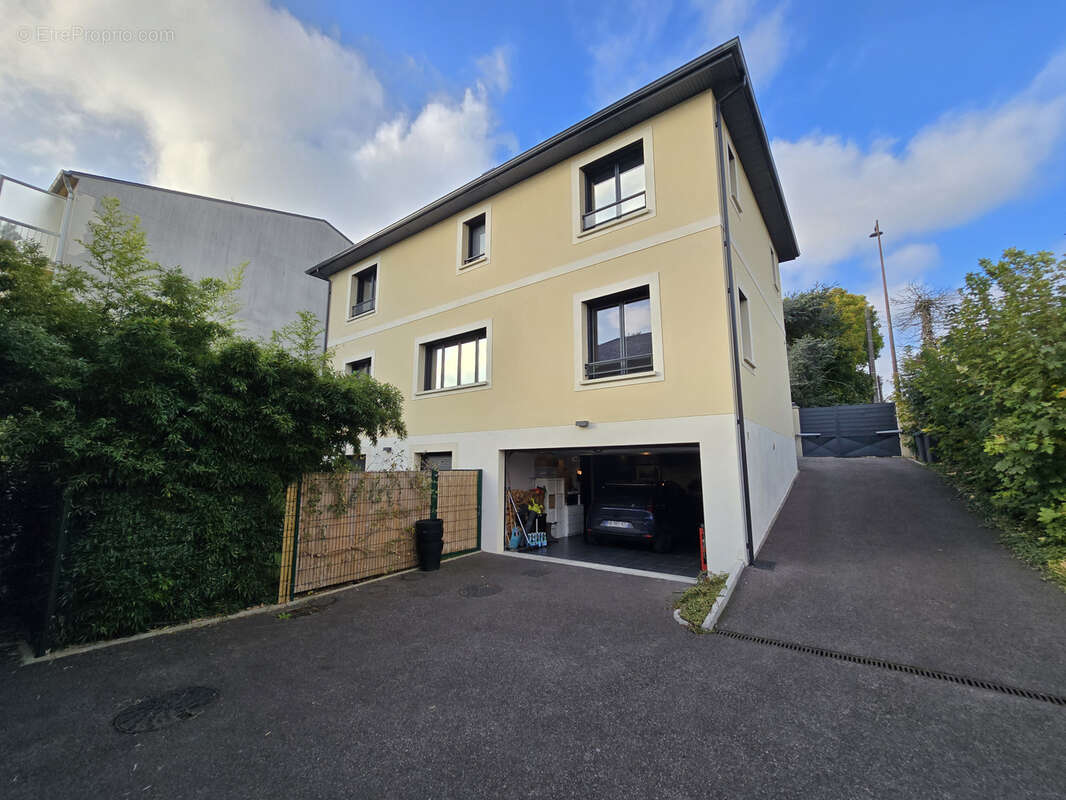 Maison à RUEIL-MALMAISON