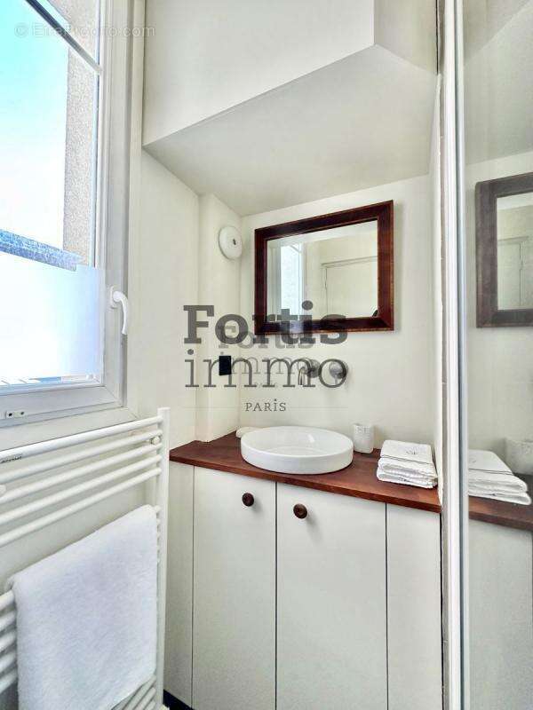 Appartement à PARIS-4E