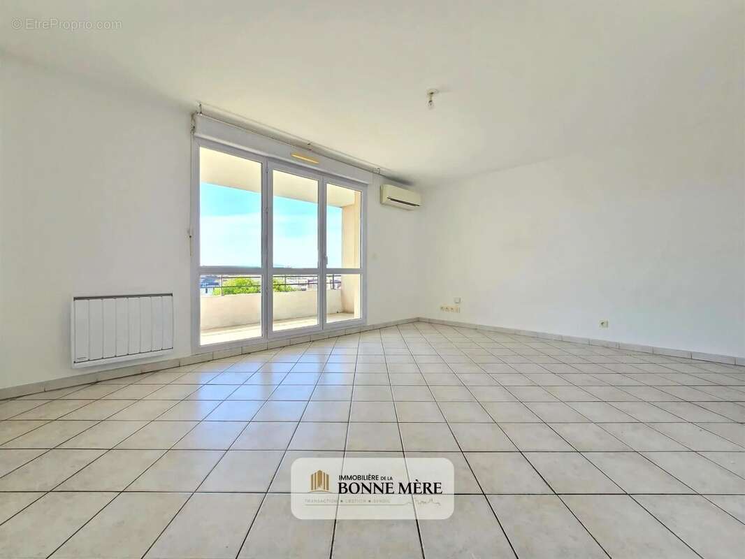 Appartement à MARSEILLE-14E