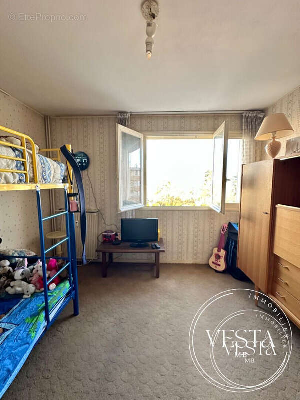 Appartement à CHENOVE