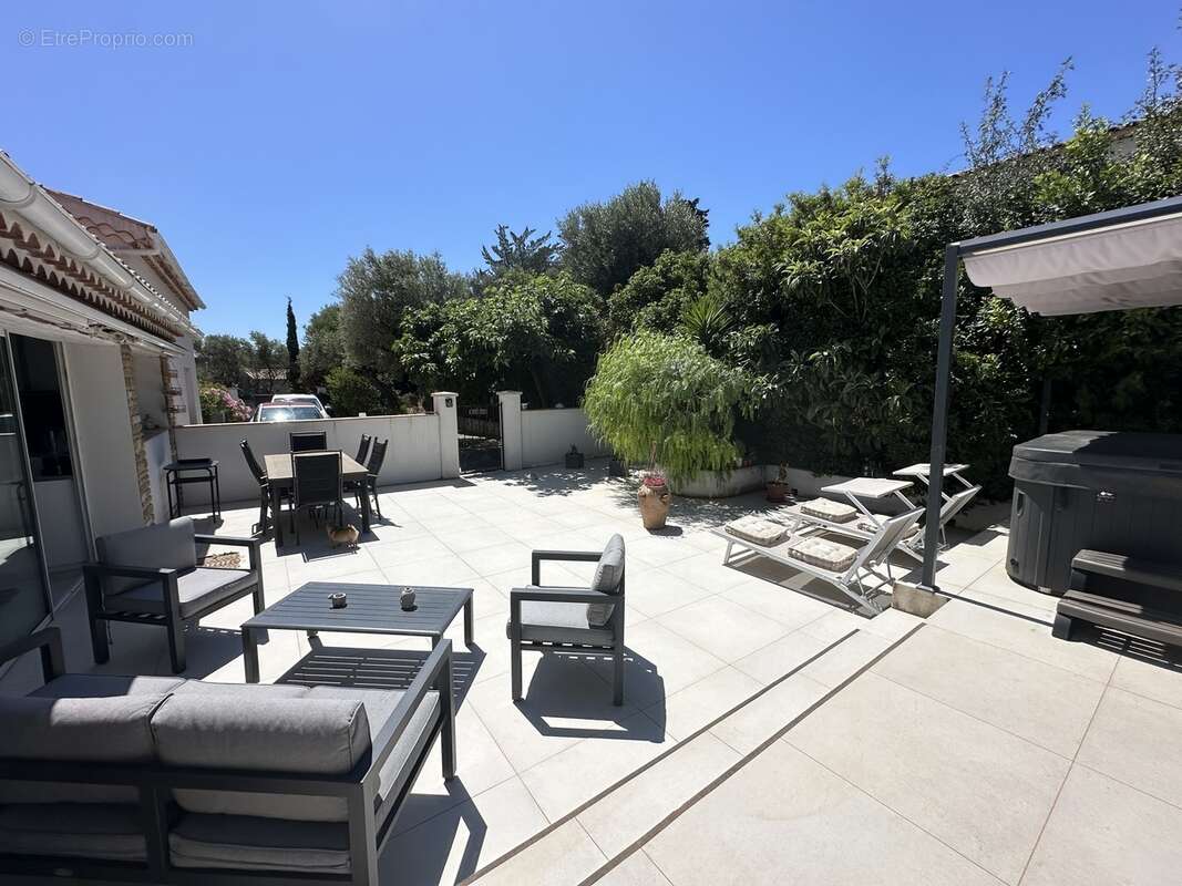 Maison à SANARY-SUR-MER