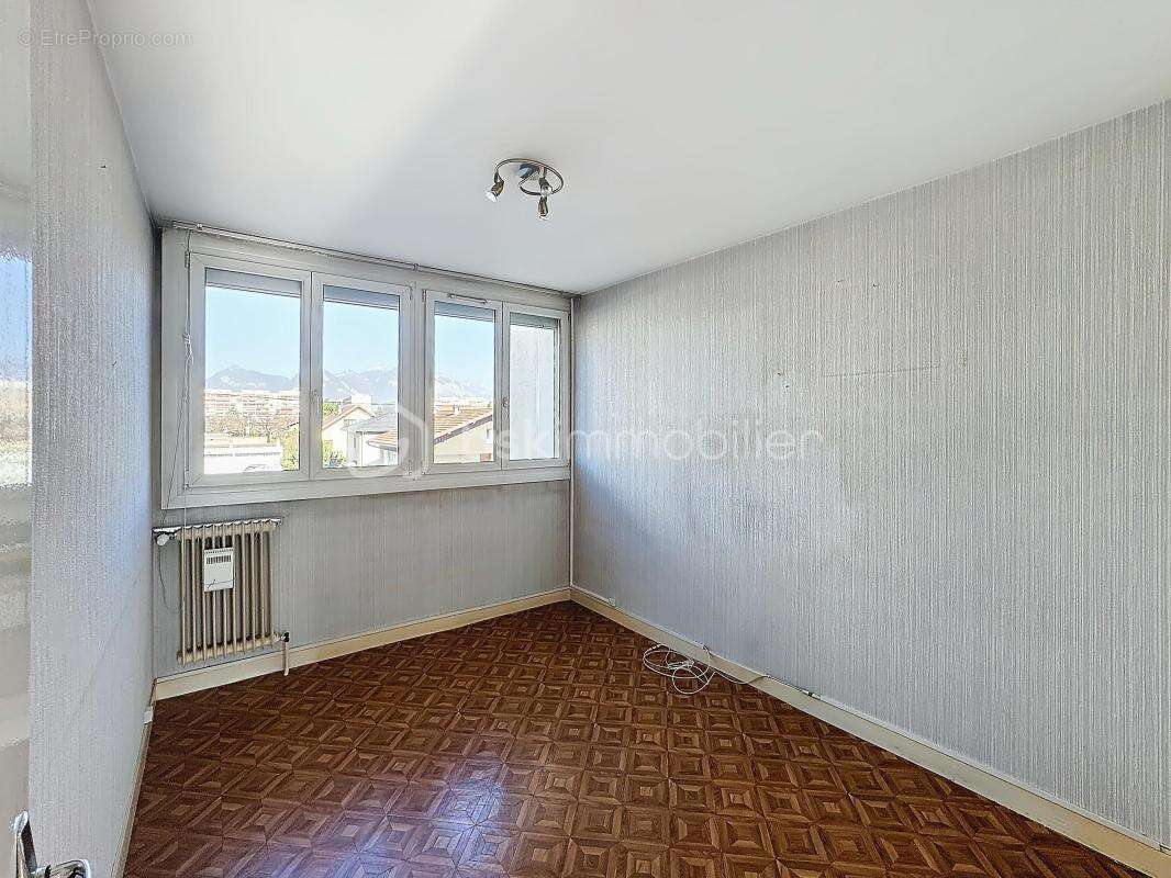 Appartement à ECHIROLLES
