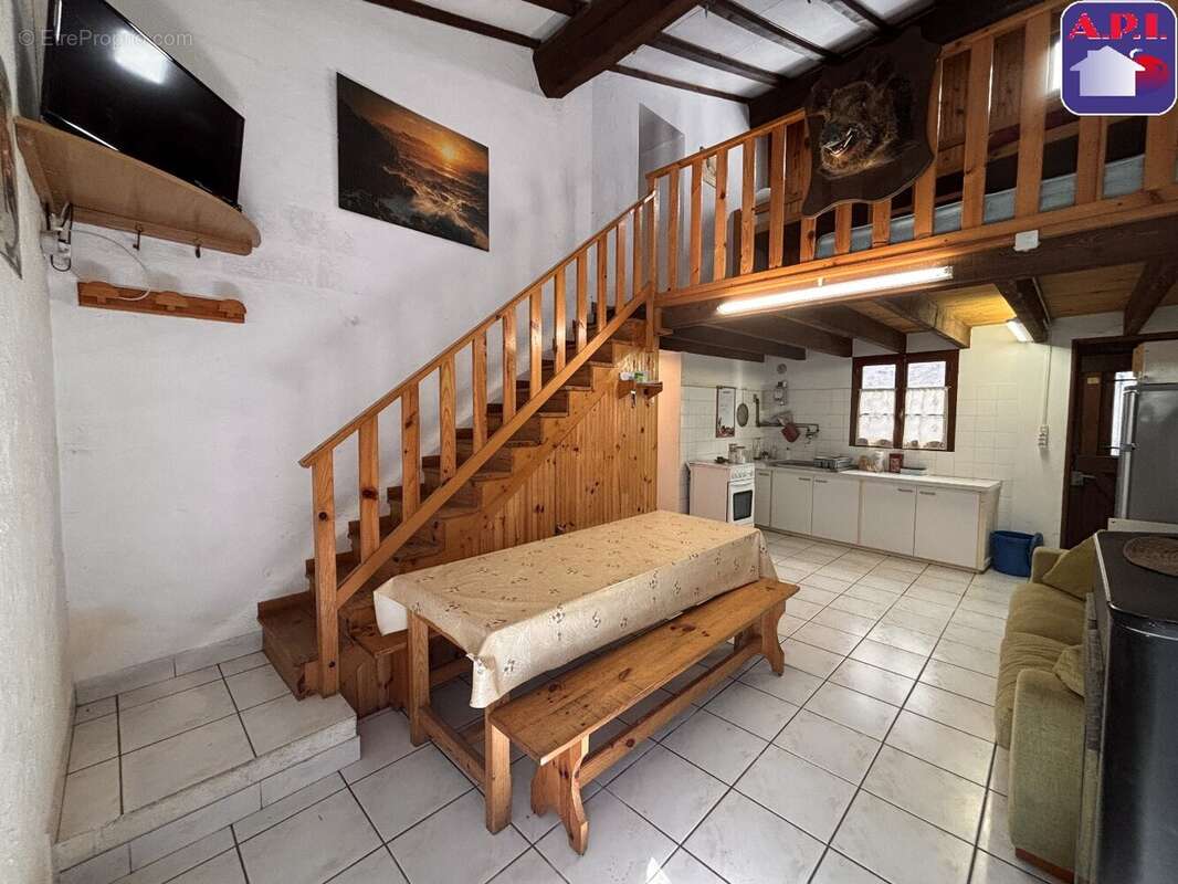 Maison à JOUCOU