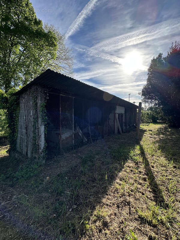Maison à LA ROCHE-CHALAIS