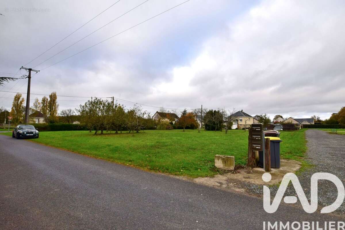 Photo 4 - Terrain à LA CHAPELLE-BLANCHE-SAINT-MARTIN