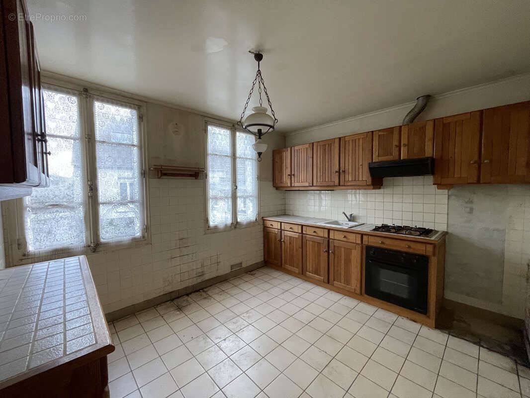 Maison à CIRES-LES-MELLO