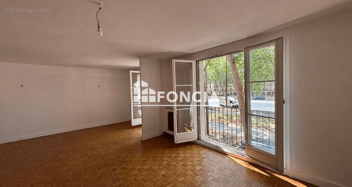 Appartement à VERSAILLES
