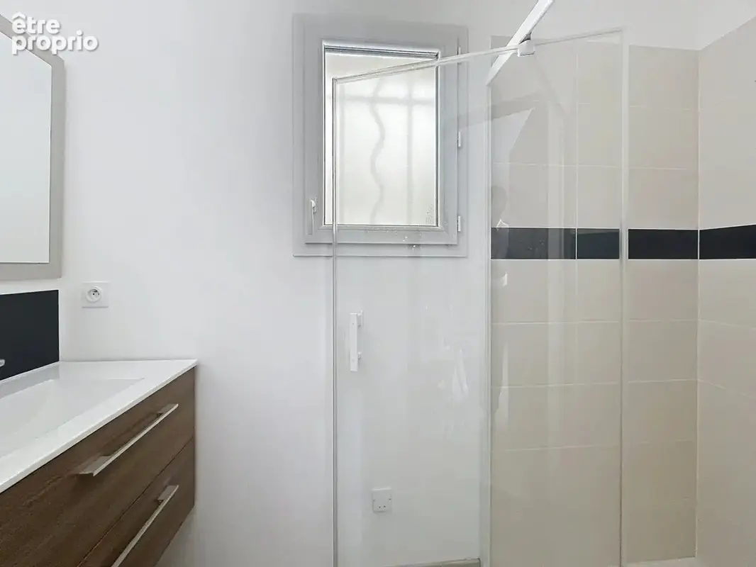 VAYRAC - Maison récente aux belles prestations - photo 12