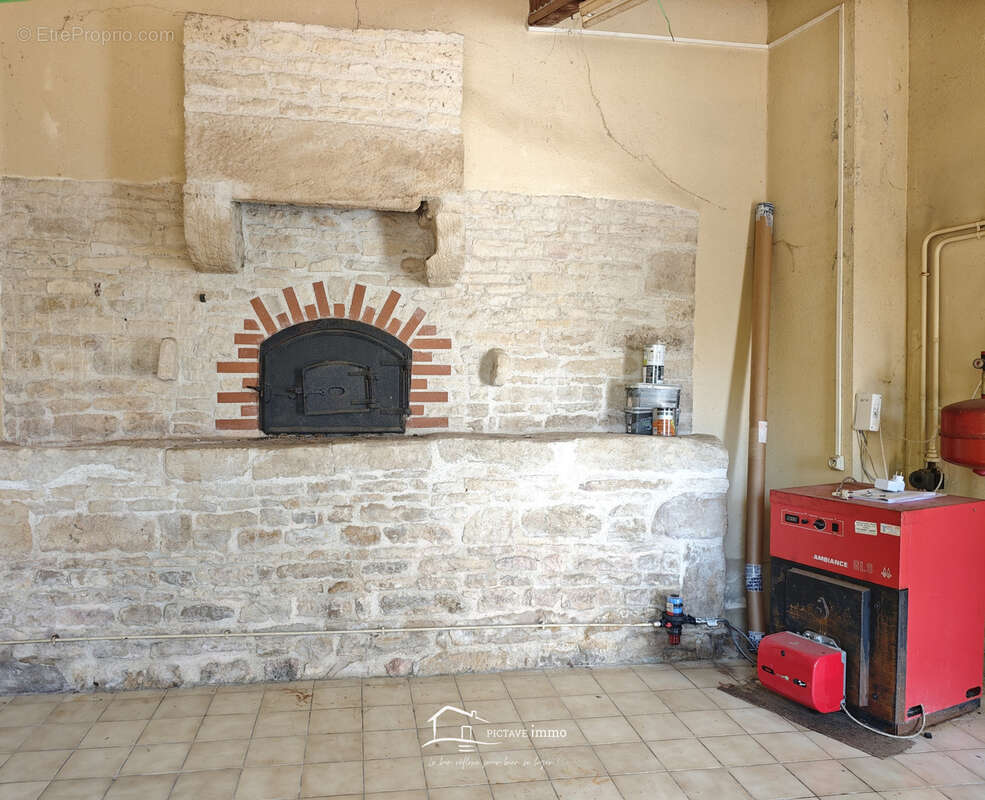 Maison avec dependances - photo 8