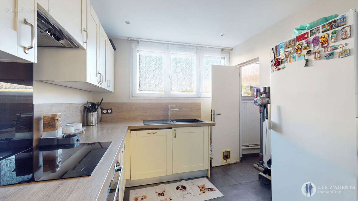 Appartement à SAINT-MARTIN-D'HERES