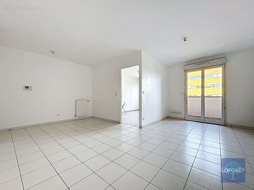Appartement à CHILLY-MAZARIN