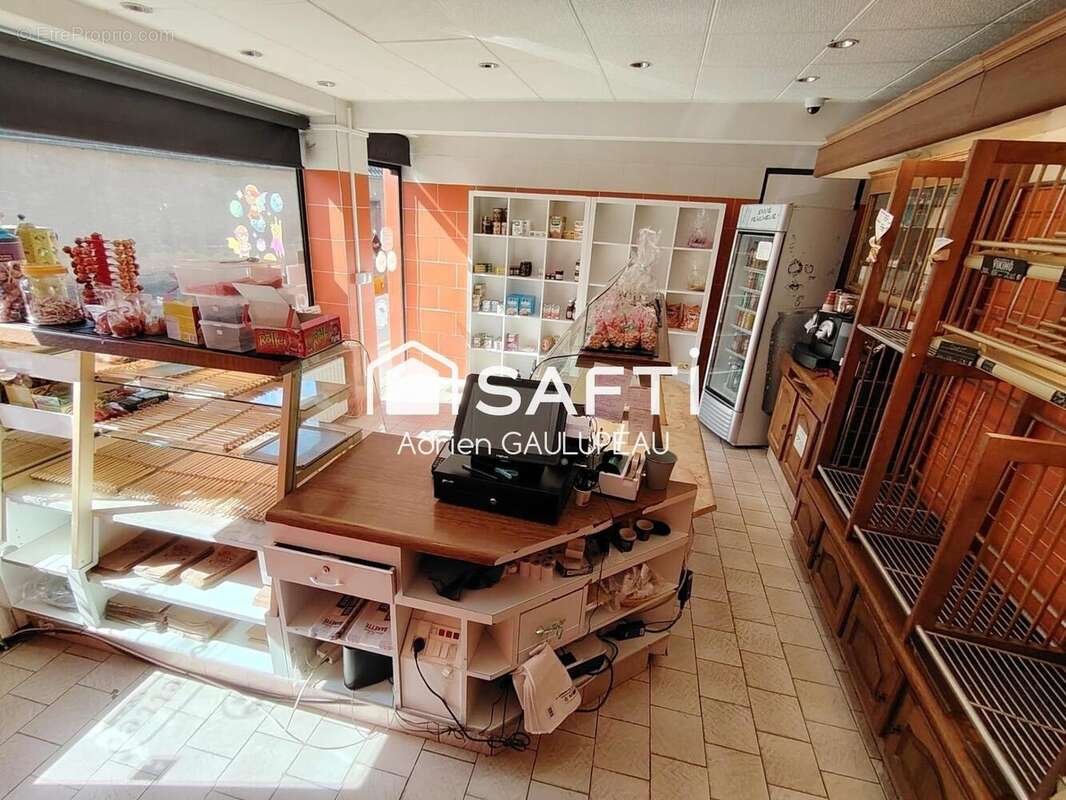 Commerce 205 m² à Faverolles  - photo 3
