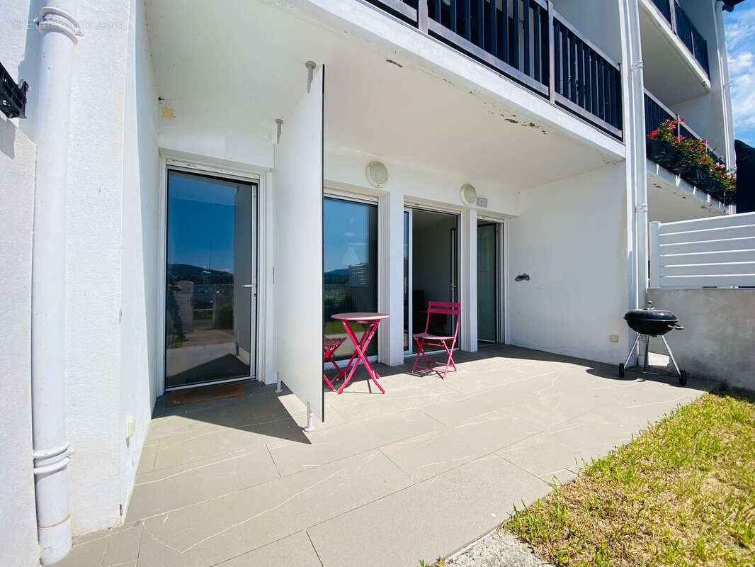 Immeuble de 135m2 situe au port de la floride avec vue magnifique - photo 5