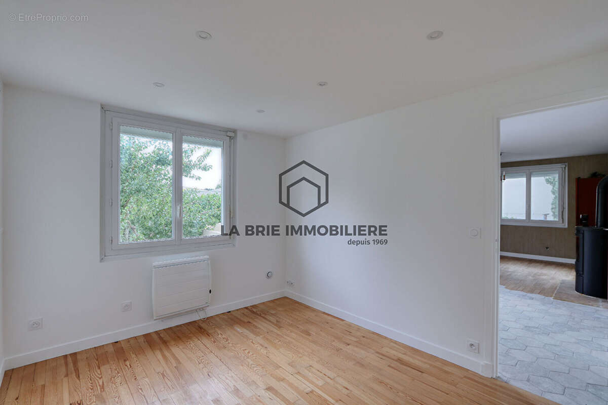 Maison à LA ROCHETTE