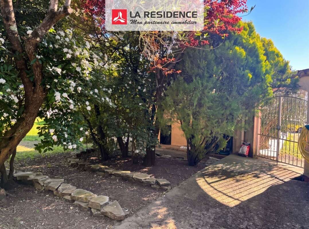 Maison 216 m² à Castelnaudary  - photo 6