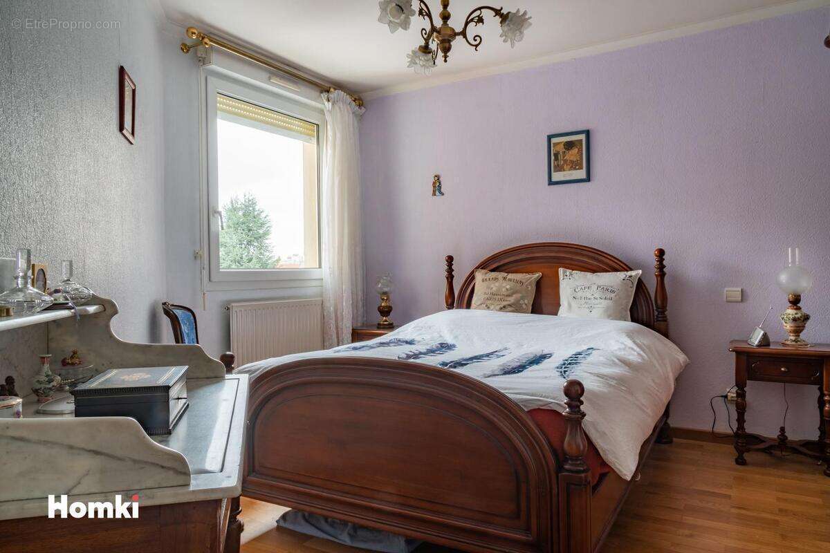 Appartement à SAINT-ETIENNE