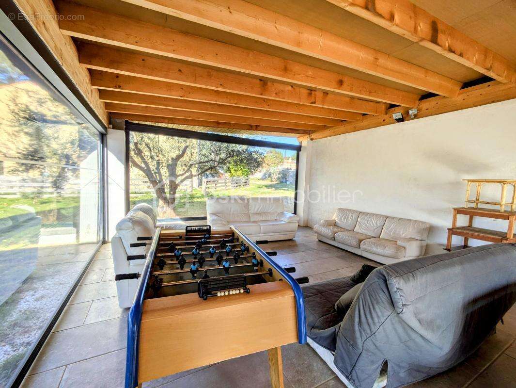 Maison à VILLECROZE